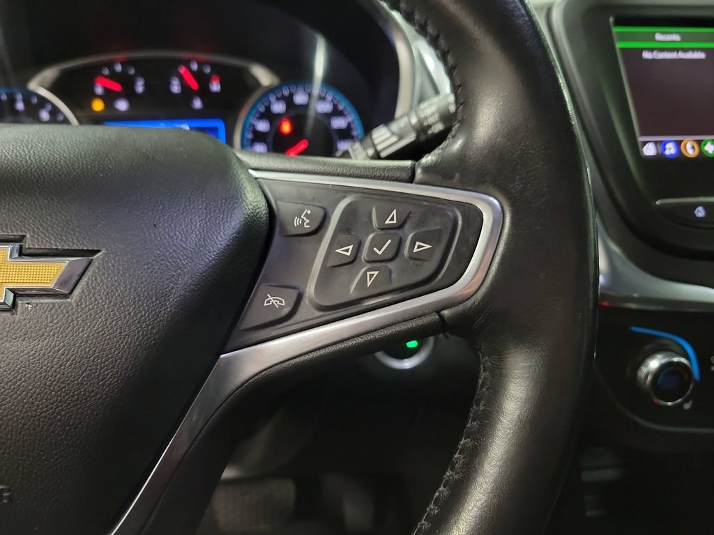 Used 2022 Chevrolet Equinox LT w/ Driver Convenience Package FWD image 24