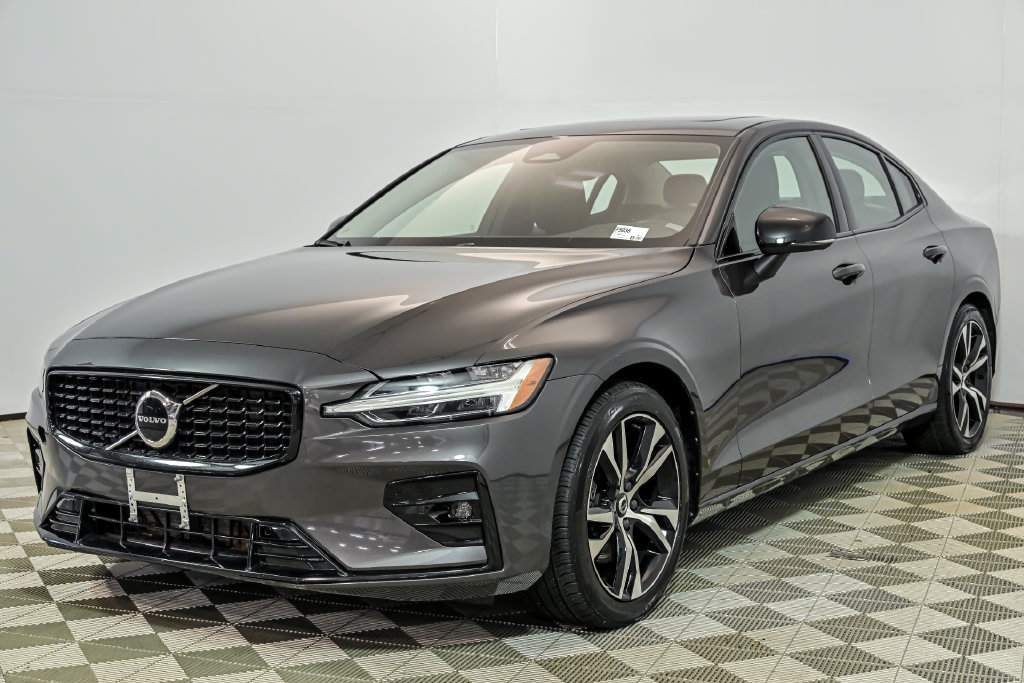 Used 2024 Volvo S60 B5 Core FWD image 5