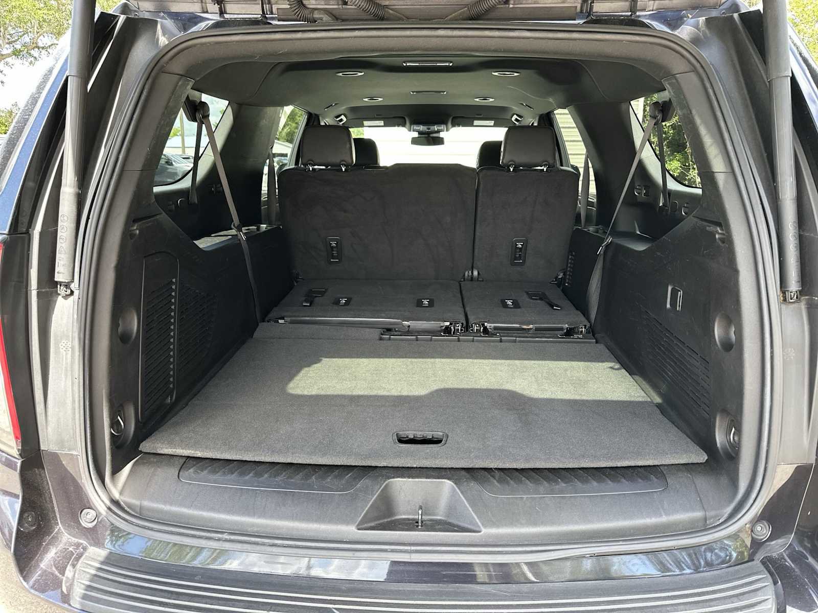 Certified 2024 Chevrolet Suburban LT RWD image 25