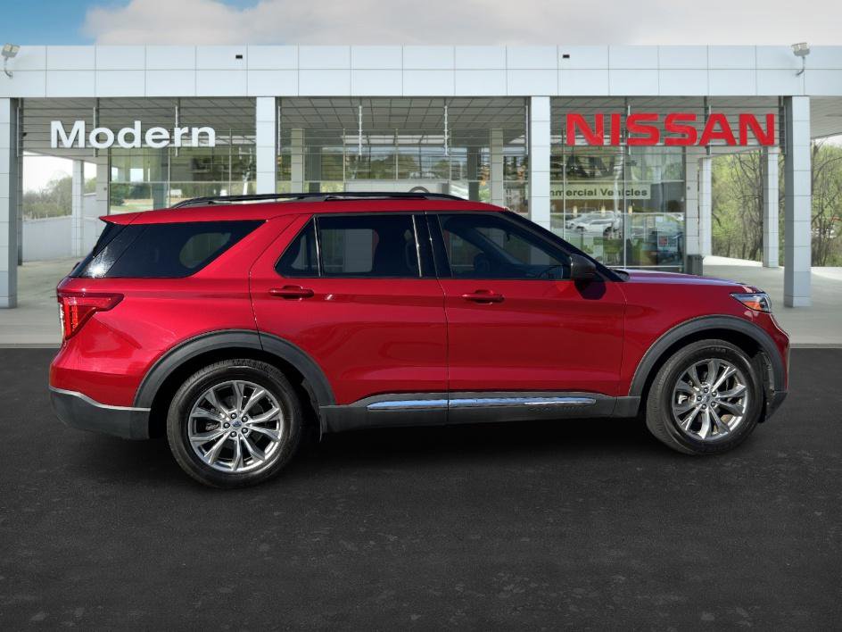 Used 2020 Ford Explorer XLT w/ Equipment Group 202A image 6