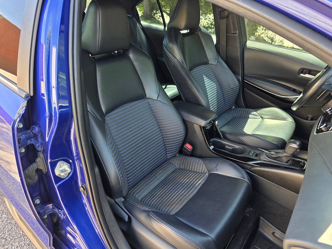 Used 2020 Toyota Corolla XSE FWD image 34
