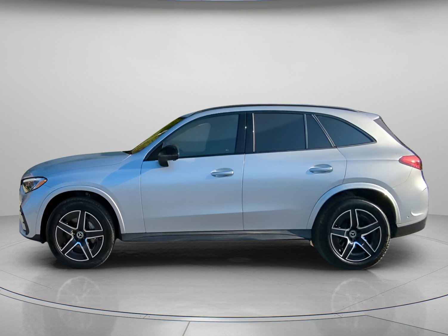 Used 2026 Mercedes-Benz GLC 300 image 15