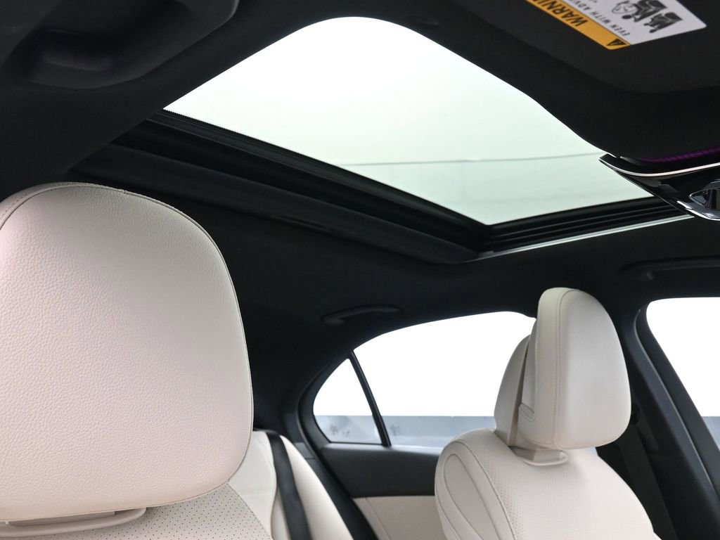 Used 2022 Mercedes-Benz C 300 Sedan image 24