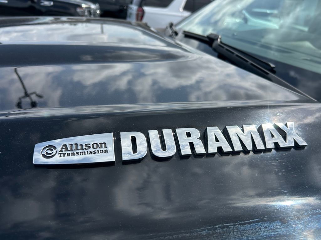 Used 2018 Chevrolet Silverado 3500 High Country w/ Duramax Plus Package AWD/4WD image 34