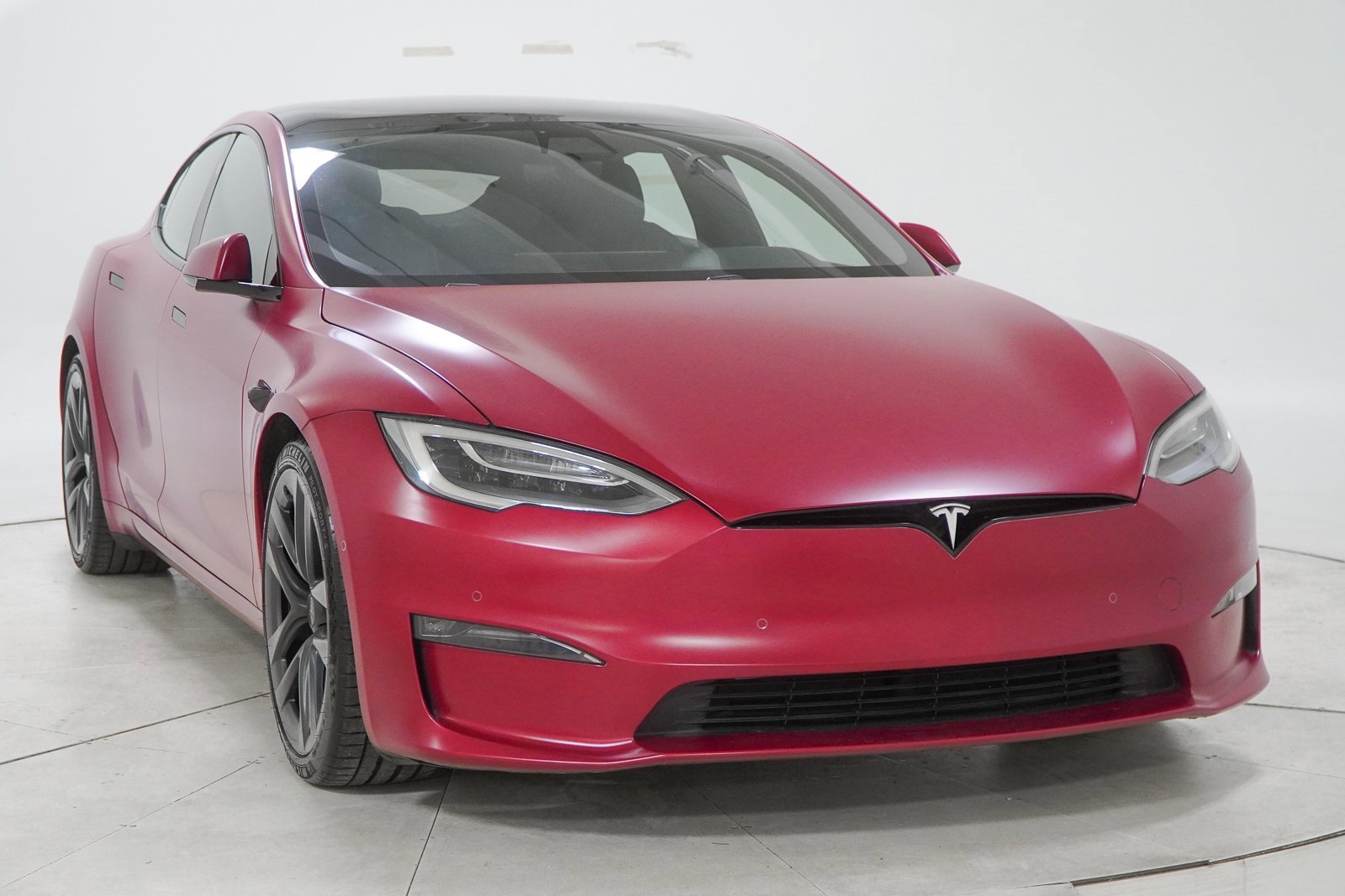 Used 2021 Tesla Model S Plaid image 16