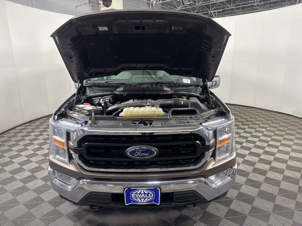 Used 2022 Ford F150 XLT image 4