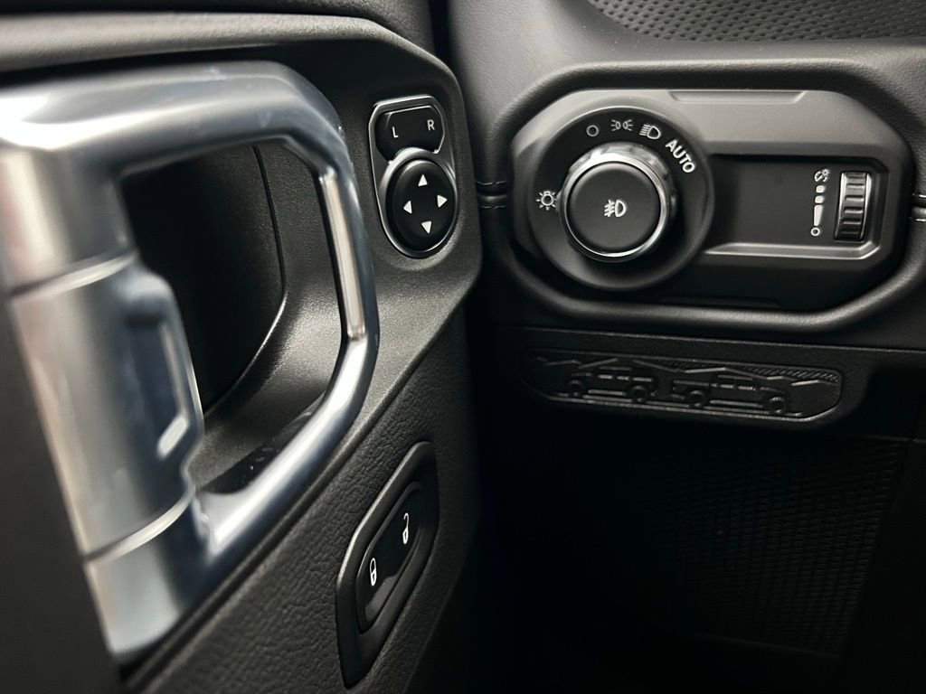 New 2026 Jeep Wrangler Unlimited Rubicon AWD/4WD image 20