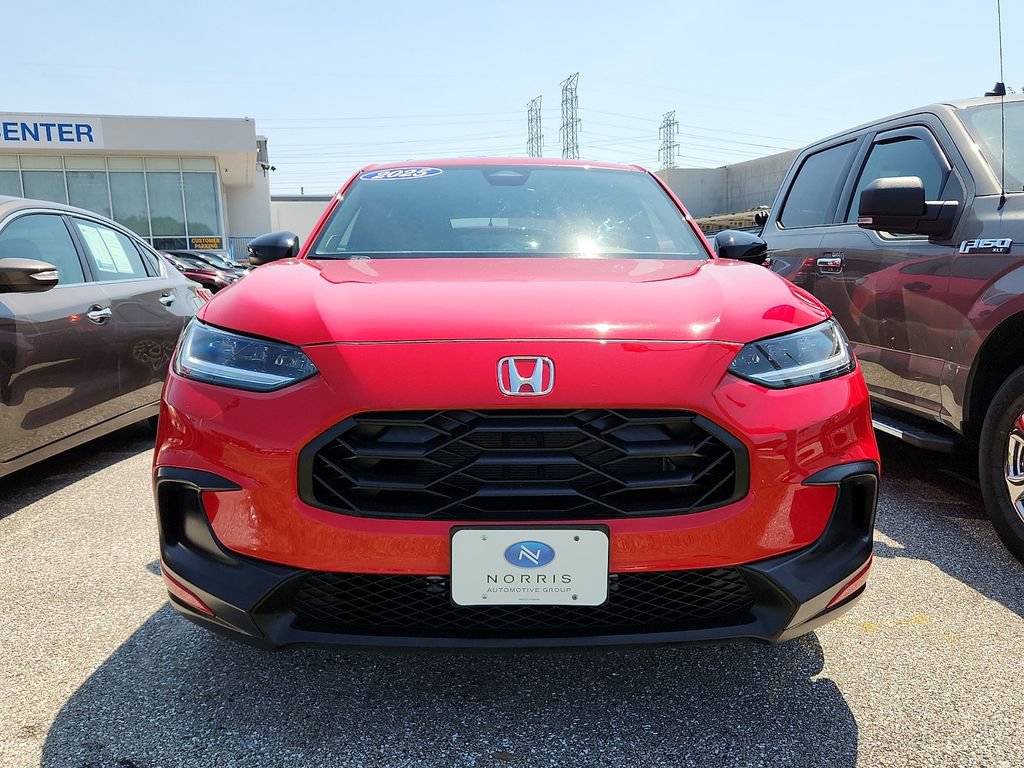 Used 2025 Honda HR-V Sport image 2