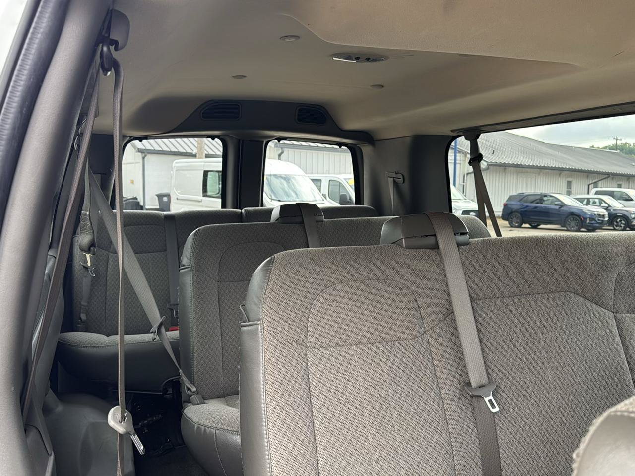 Used 2018 Chevrolet Express 3500 LT w/ LT Preferred Equipment Group RWD image 35