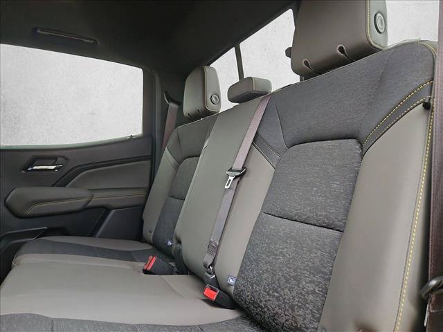 Used 2024 Chevrolet Colorado ZR2 w/ Technology Package AWD/4WD image 19
