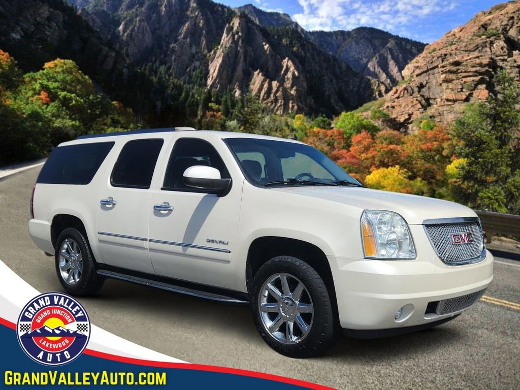 Used 2011 GMC Yukon XL Denali image 1