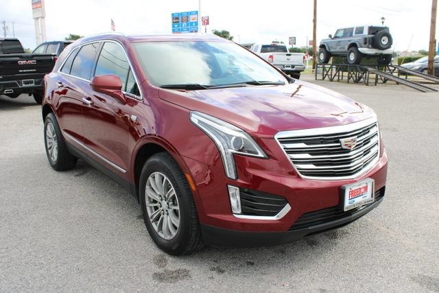 Used 2018 Cadillac XT5 Luxury w/ Driver Awareness Package FWD image 3