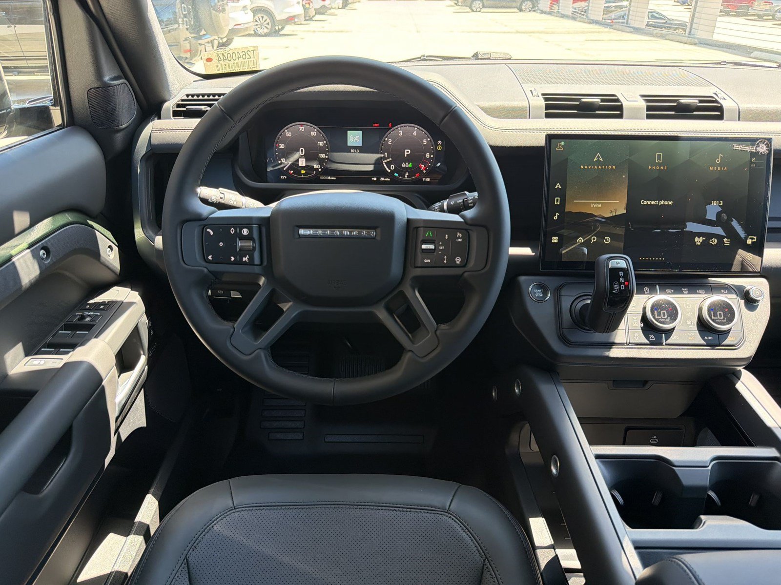 New 2026 Land Rover Defender 110 X-Dynamic SE AWD/4WD image 29