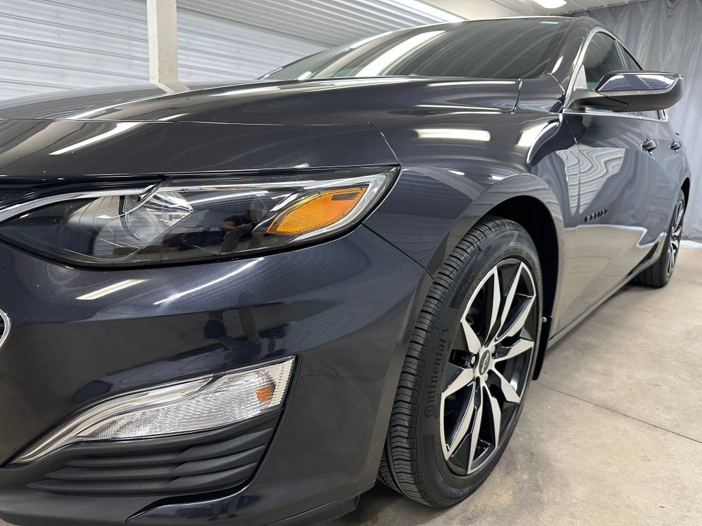 Used 2022 Chevrolet Malibu RS image 31