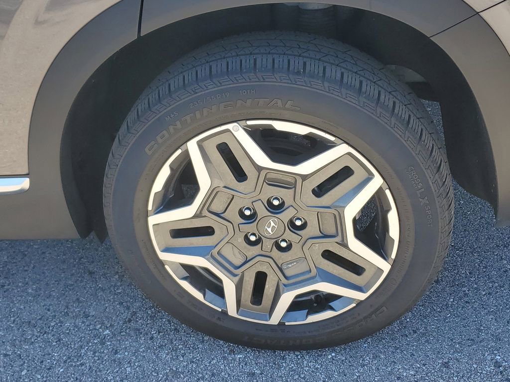 Used 2023 Hyundai Santa Fe SEL Convenience image 12