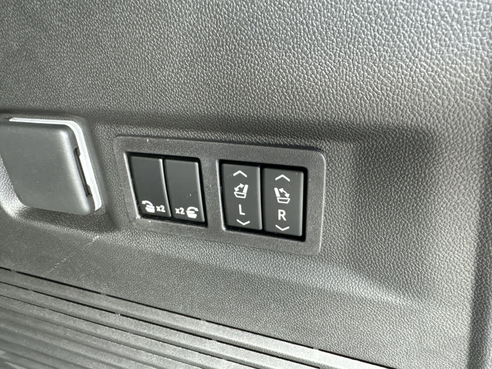 New 2026 Chevrolet Tahoe Premier image 18