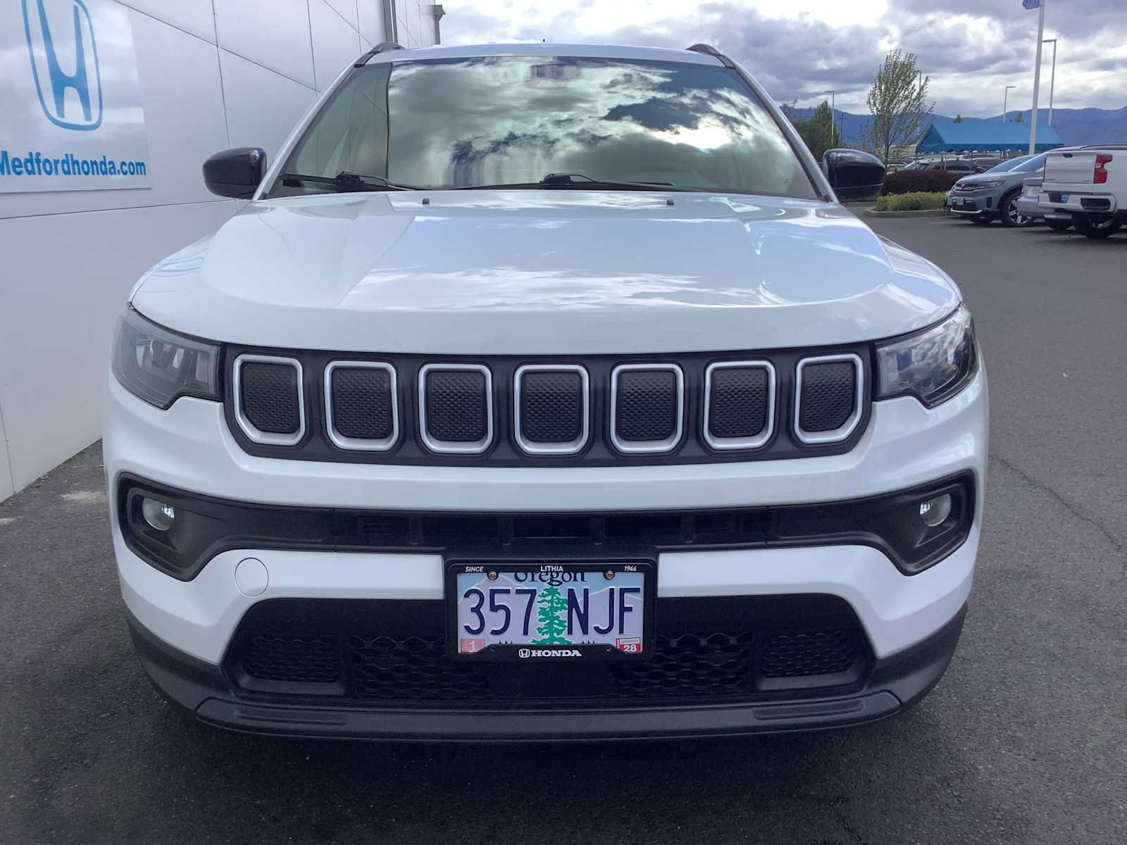 Used 2022 Jeep Compass Latitude AWD/4WD image 9
