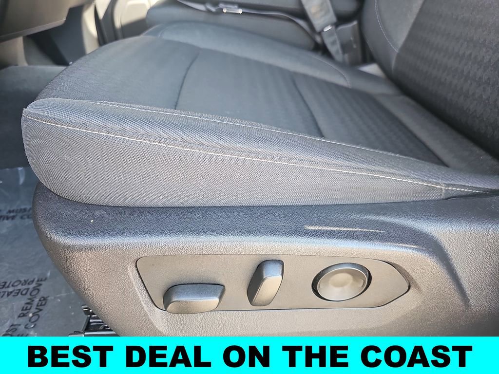 Used 2025 Chevrolet Silverado 1500 Custom AWD/4WD image 28