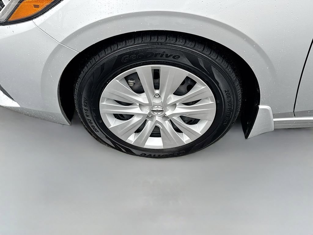 Used 2023 Nissan Sentra S image 25