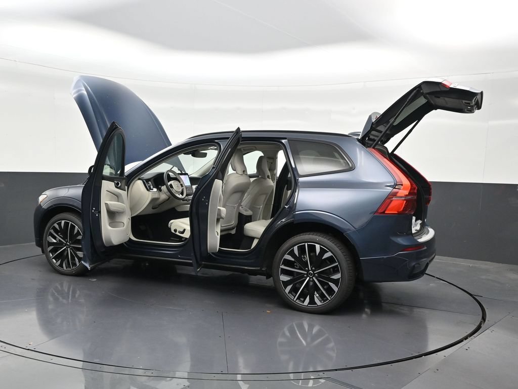New 2026 Volvo XC60 T8 Ultra w/ Protection Package Premier AWD/4WD image 32
