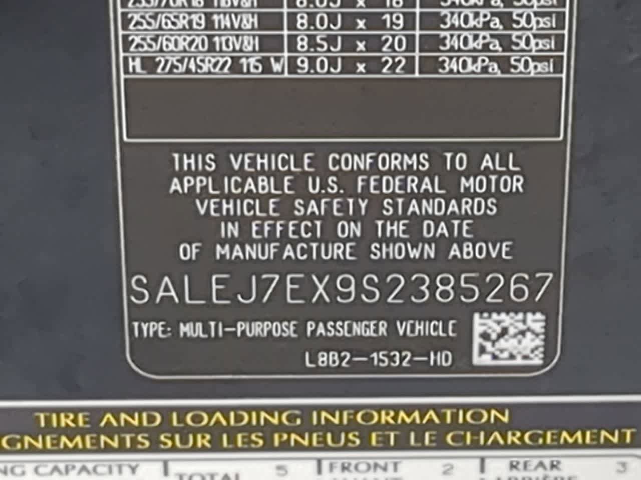 Used 2025 Land Rover Defender 110 S AWD/4WD image 38