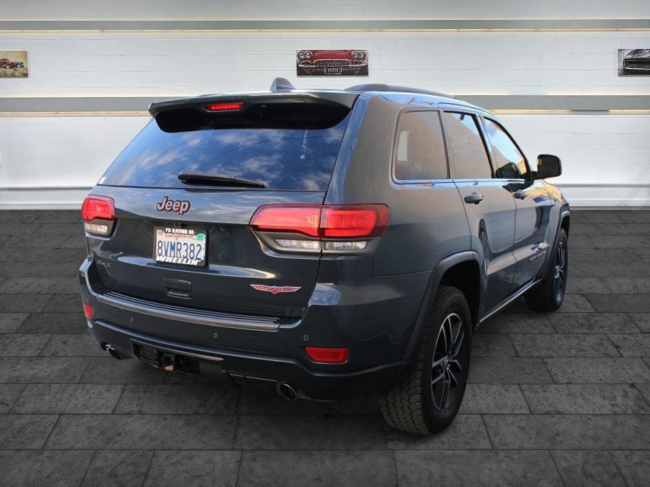 Used 2018 Jeep Grand Cherokee Trailhawk AWD/4WD image 7