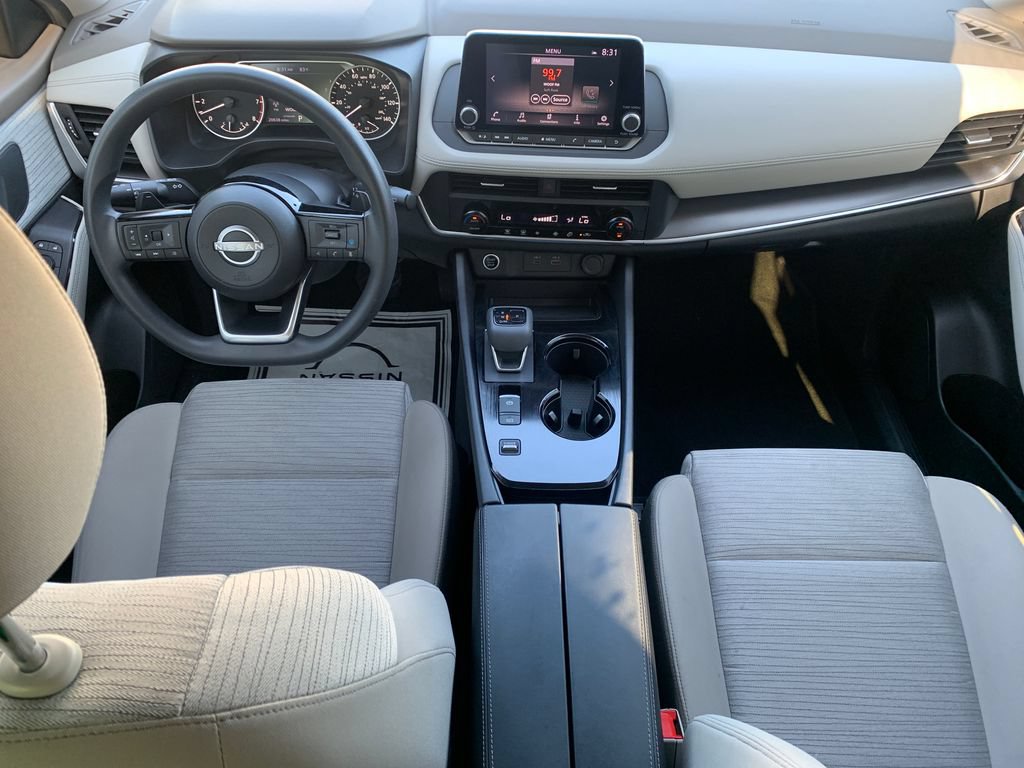 Used 2023 Nissan Rogue SV FWD image 13