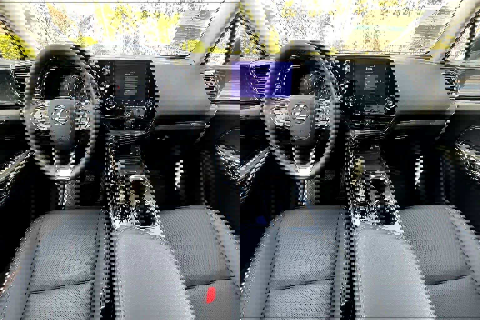 Used 2025 Lexus NX 250 FWD w/ Premium Package image 14