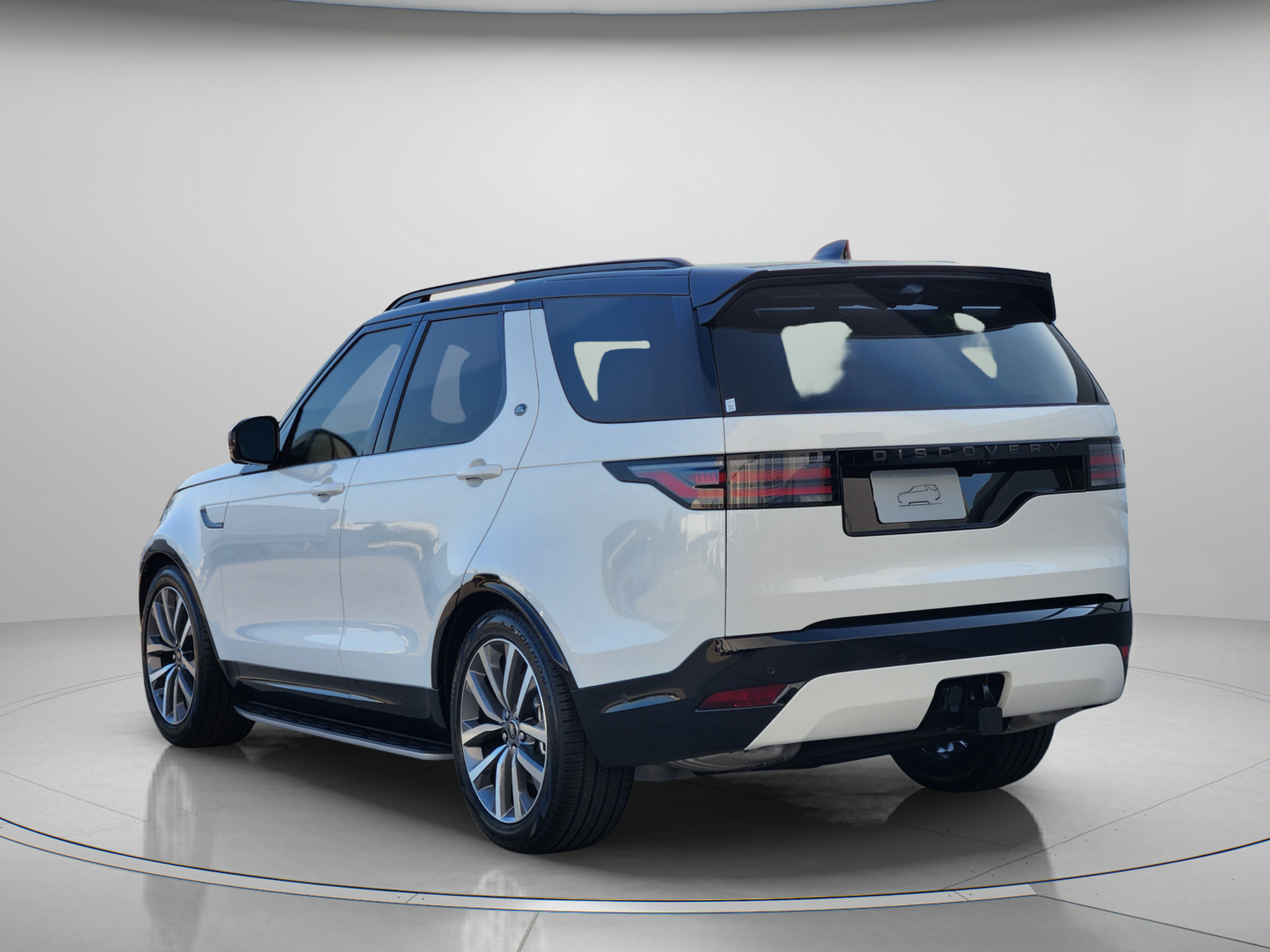 New 2026 Land Rover Discovery Dynamic SE AWD/4WD image 3