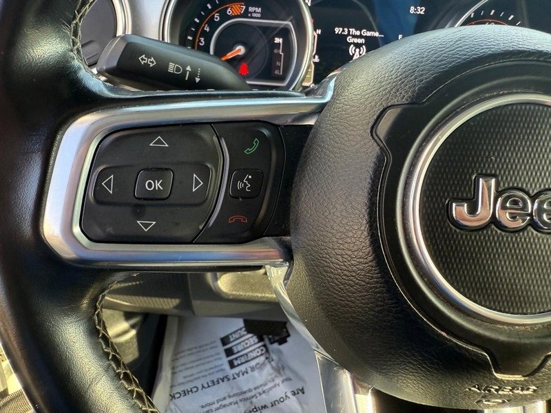 Used 2020 Jeep Wrangler Unlimited Sahara image 22