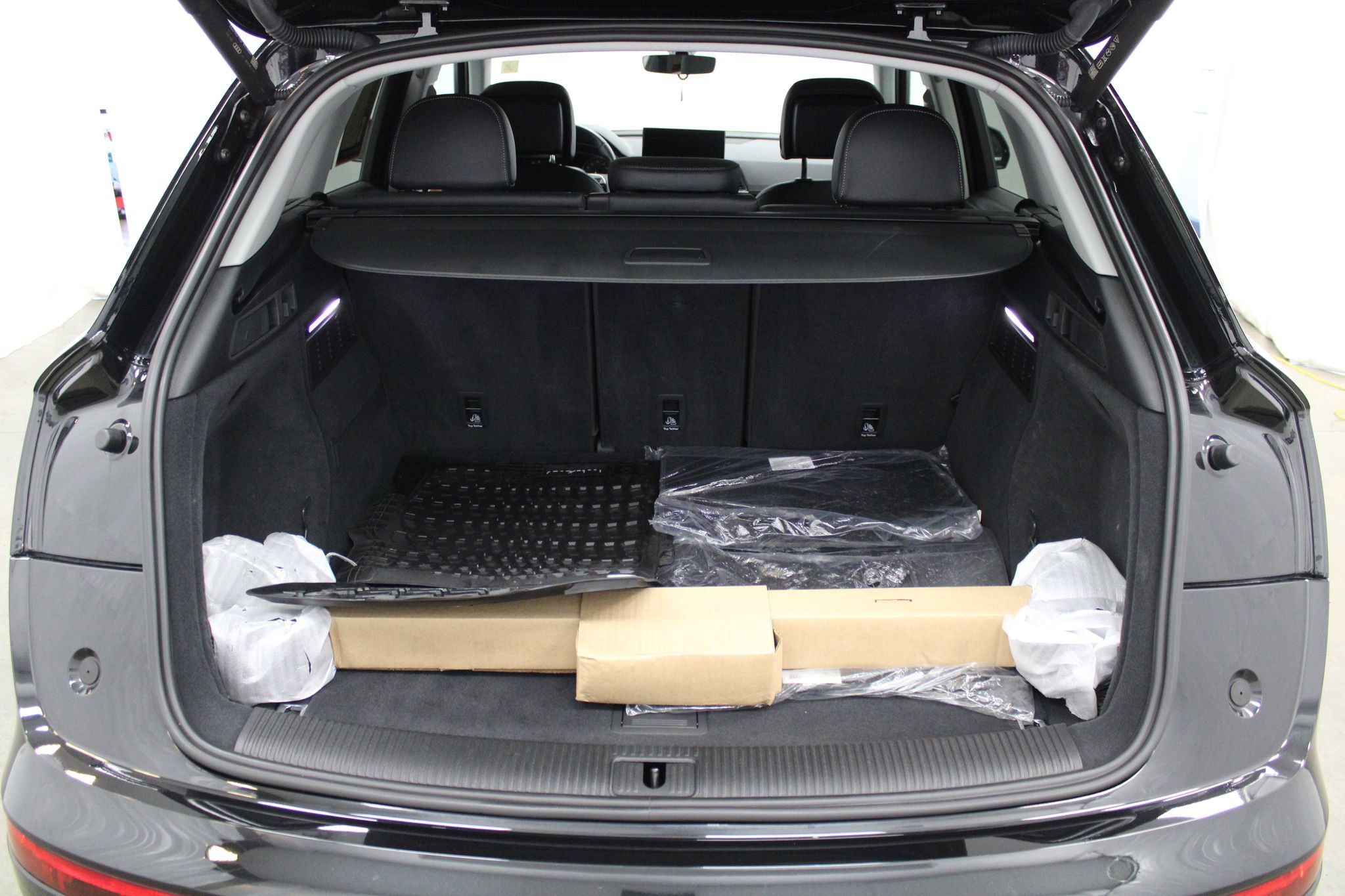 Used 2023 Audi Q5 2.0T Premium w/ Convenience Package image 22