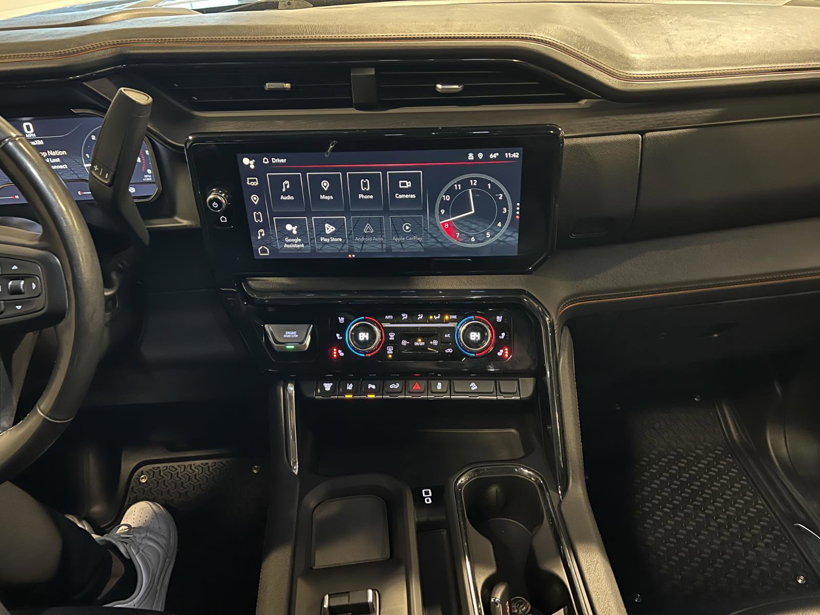 Used 2024 GMC Sierra 2500 AT4 w/ AT4 Premium Plus Package image 16