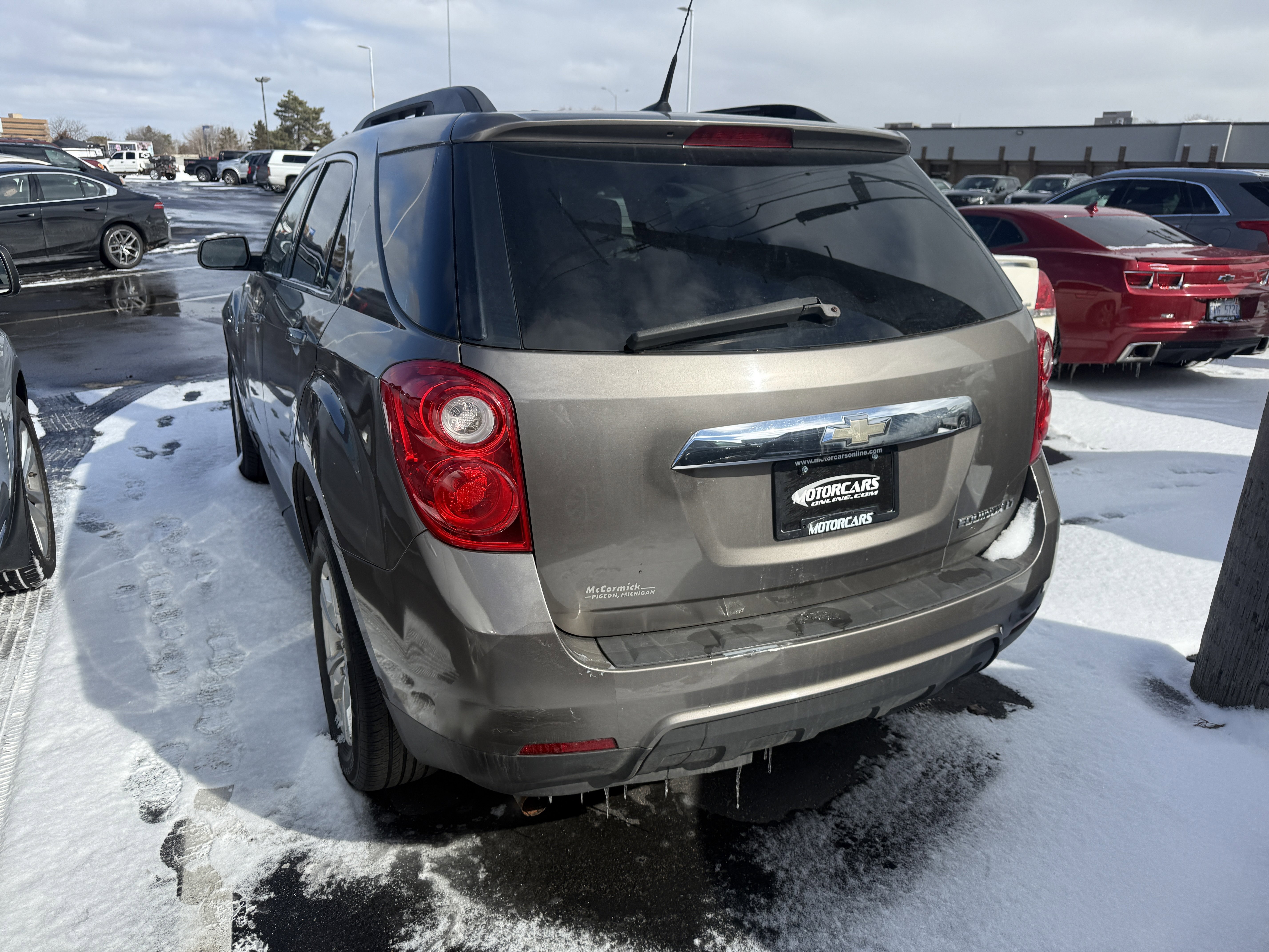 Used 2011 Chevrolet Equinox LT w/ Driver Convenience Package image 3