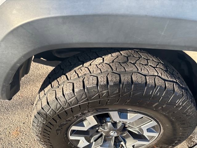 Used 2021 Toyota Tacoma TRD Off-Road w/ Technology Package image 31