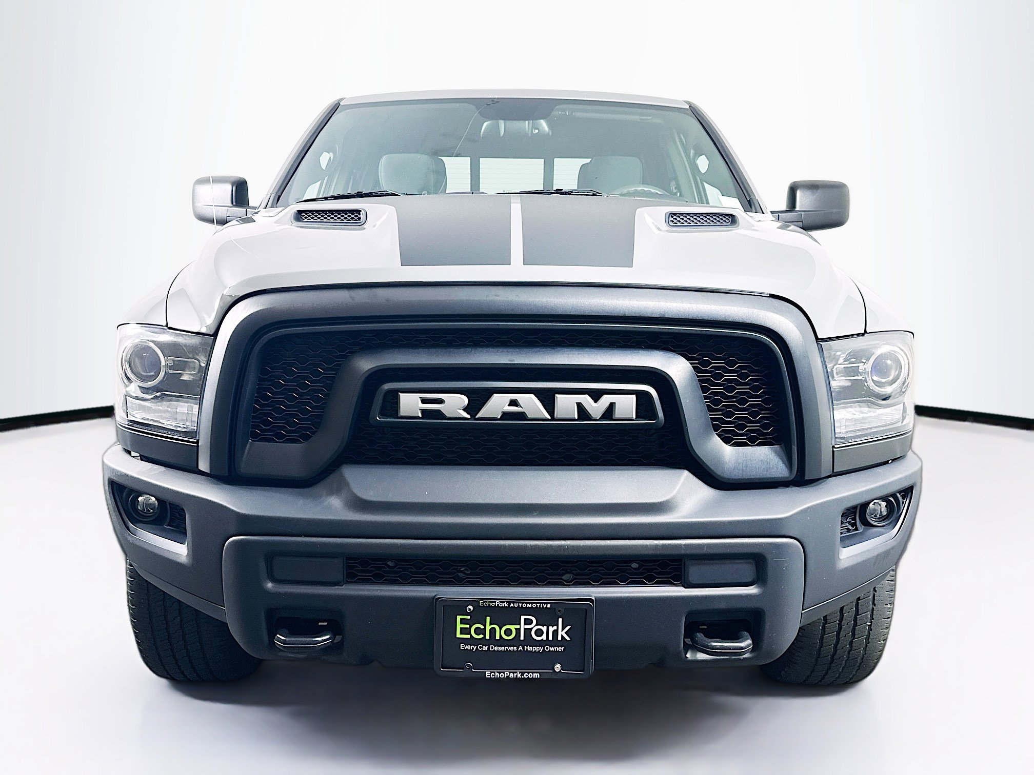 Used 2022 RAM 1500 Classic Warlock w/ Ceramic Gray Warlock Package AWD/4WD image 2