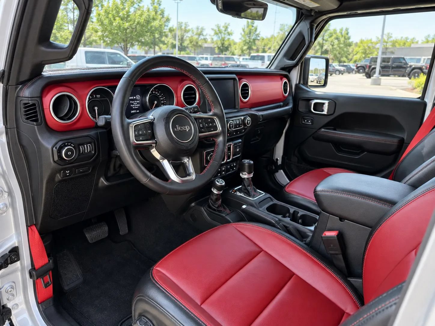 Used 2023 Jeep Wrangler Unlimited Rubicon 4xe AWD/4WD image 9