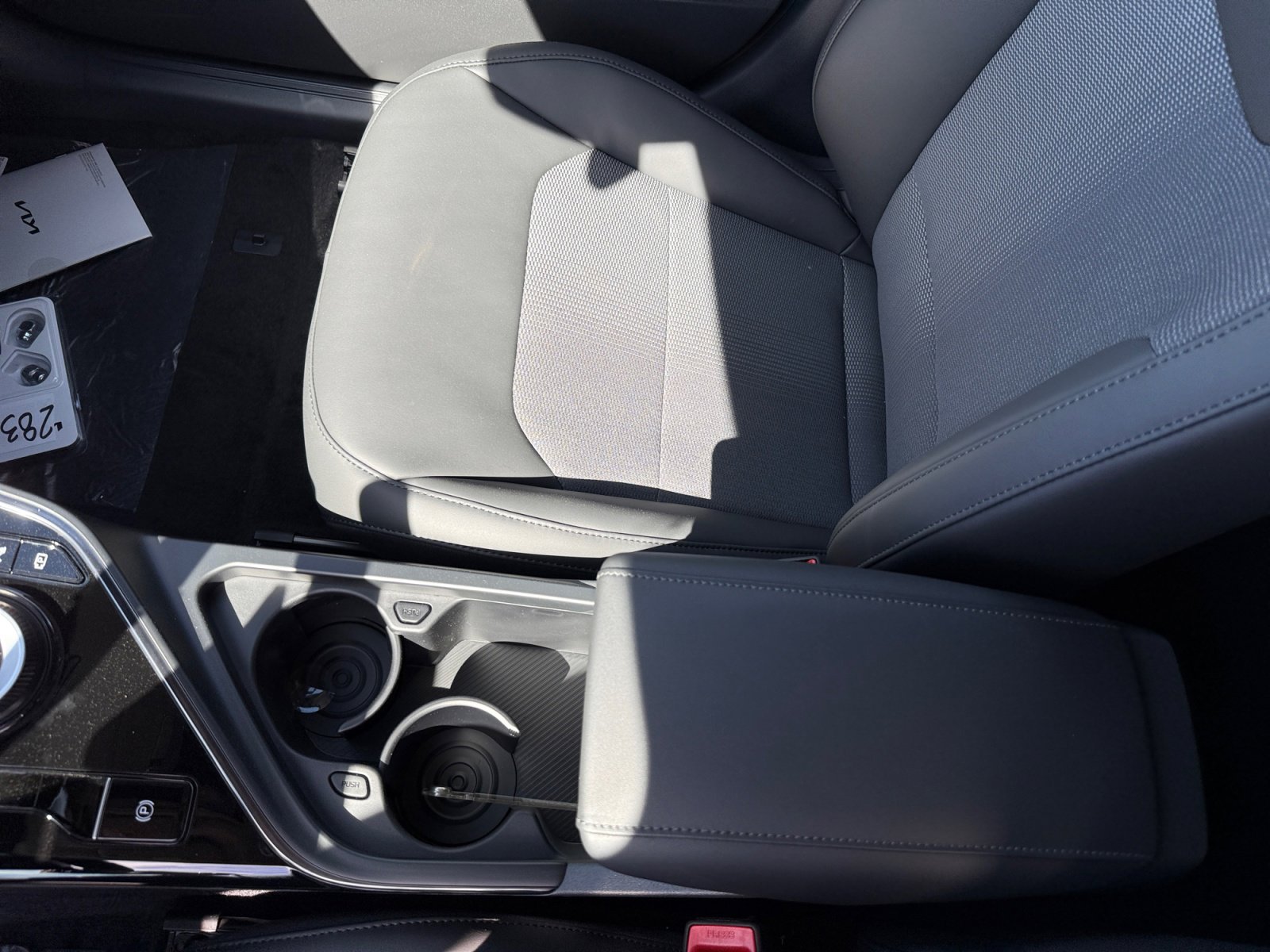 New 2026 Kia Niro Wind FWD image 14