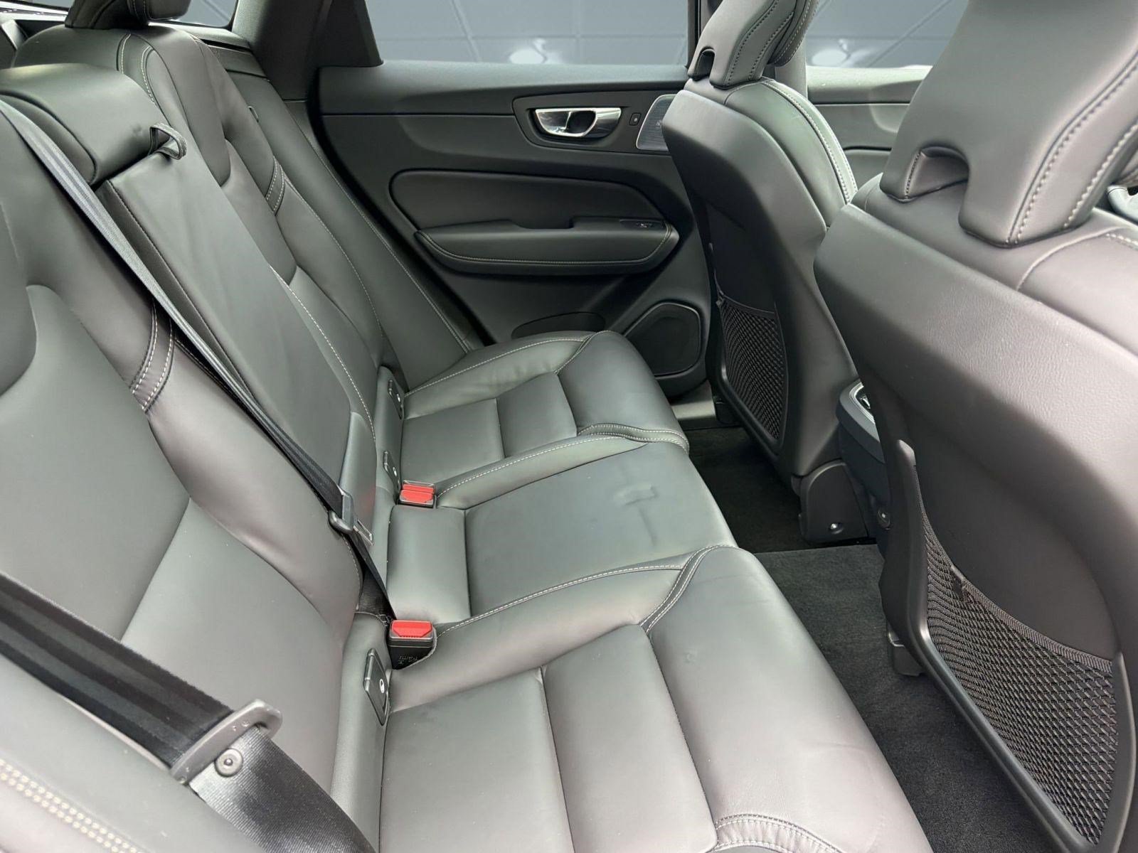 Certified 2024 Volvo XC60 B5 Ultimate AWD/4WD image 27