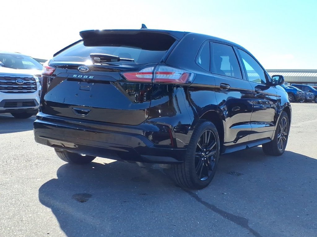 Used 2023 Ford Edge ST-Line AWD/4WD image 5