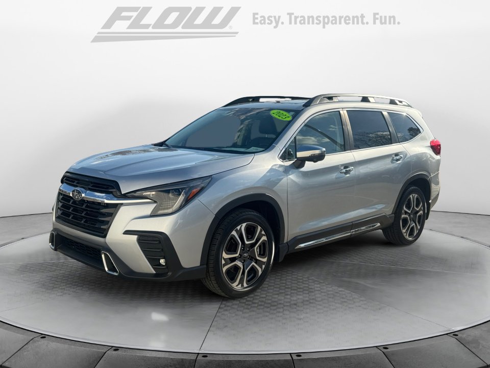 Used 2023 Subaru Ascent Touring image 4