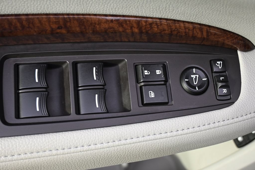Used 2018 Acura MDX w/ Technology Package AWD/4WD image 23