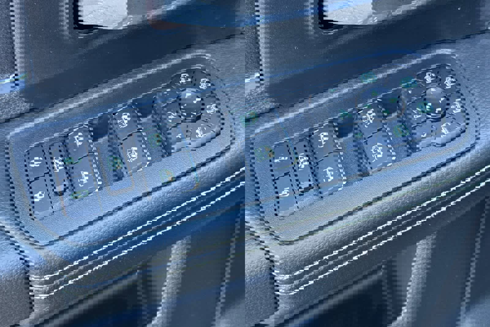 New 2025 RAM 3500 Laramie image 13