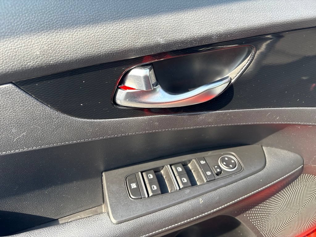 Used 2023 Kia Forte GT-Line w/ GT-Line Technology Package FWD image 17