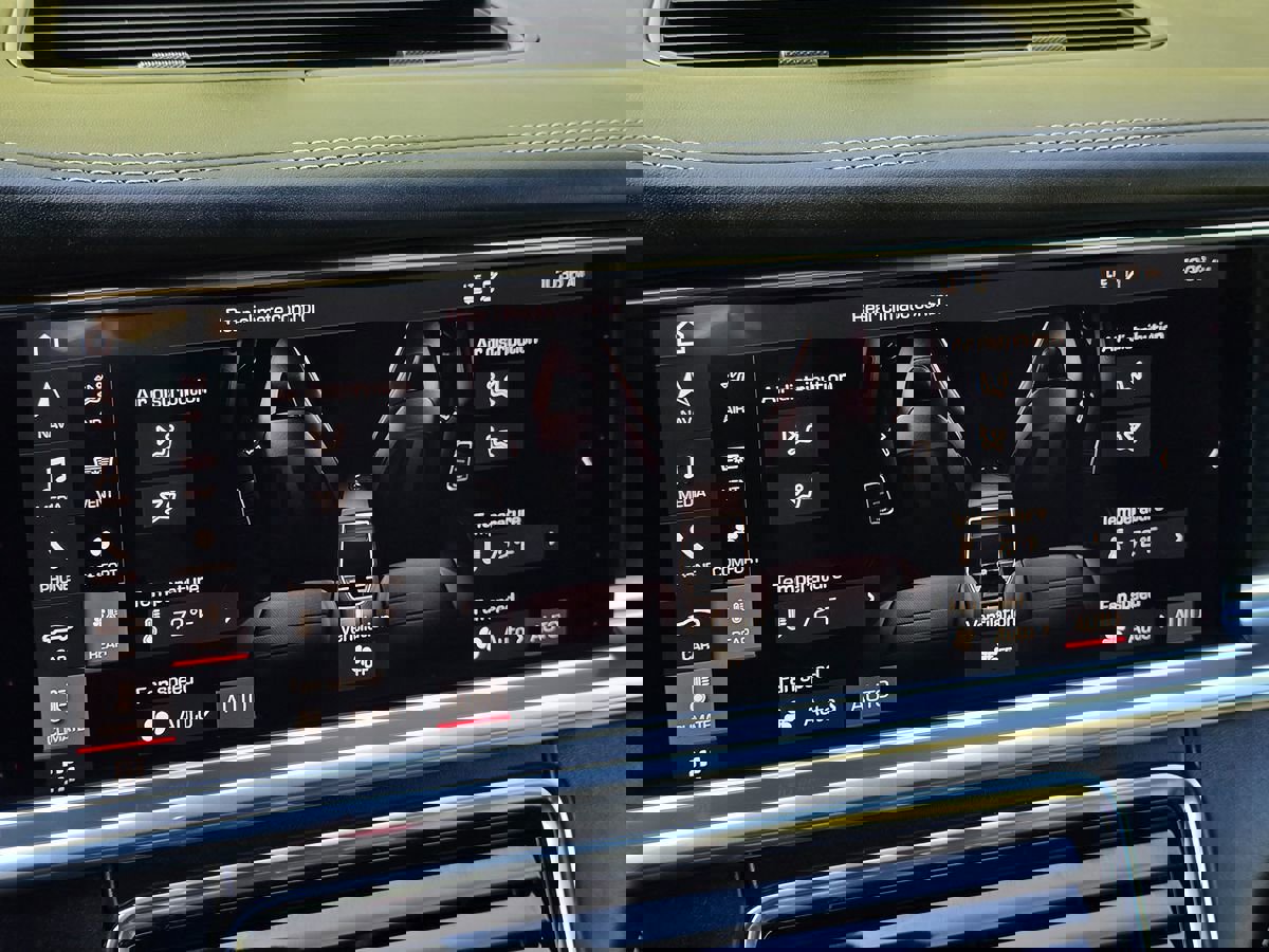 Used 2020 Porsche Panamera 4S image 53