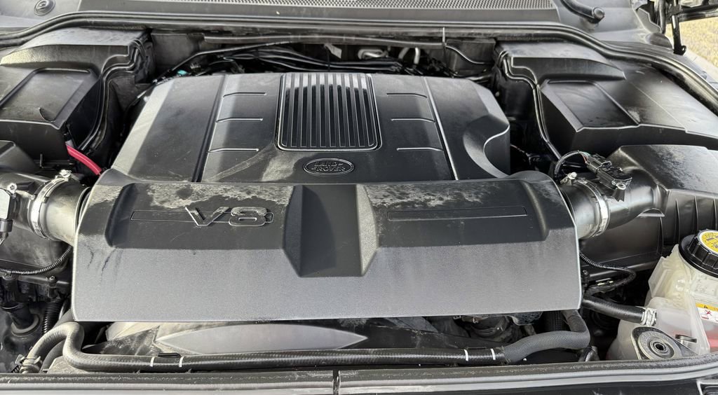 Used 2013 Land Rover LR4 HSE image 10