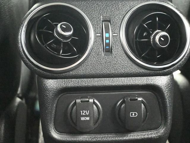 Used 2019 Kia Stinger RWD image 15