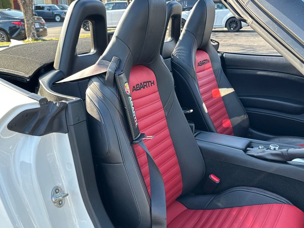 Used 2019 FIAT 124 Spider Abarth w/ Veleno Appearance Group image 15