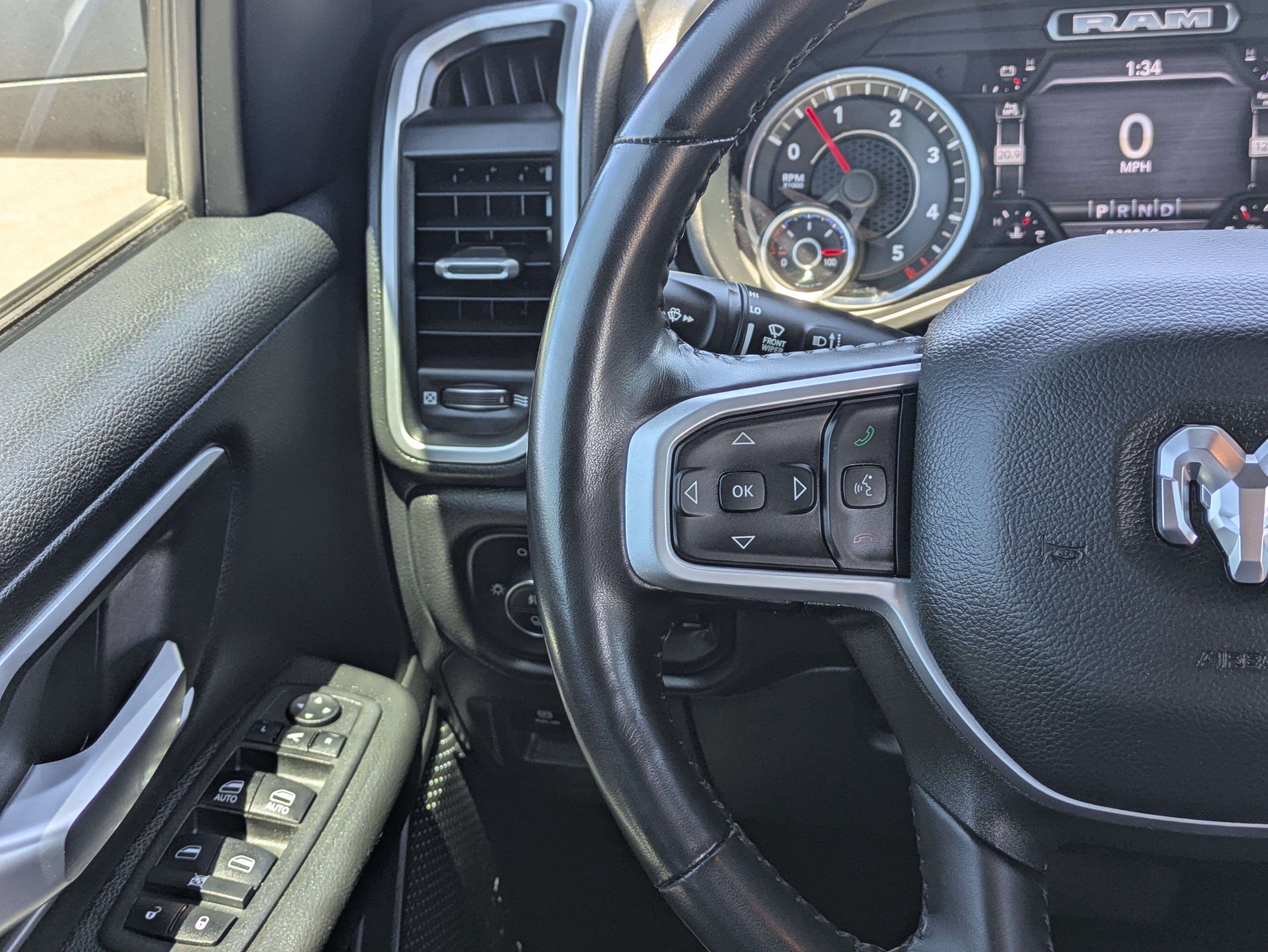Used 2023 RAM 1500 Big Horn AWD/4WD image 22