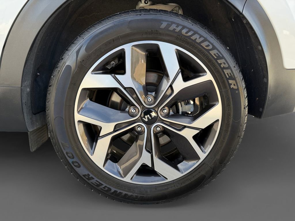 Used 2022 Kia Sportage EX image 11