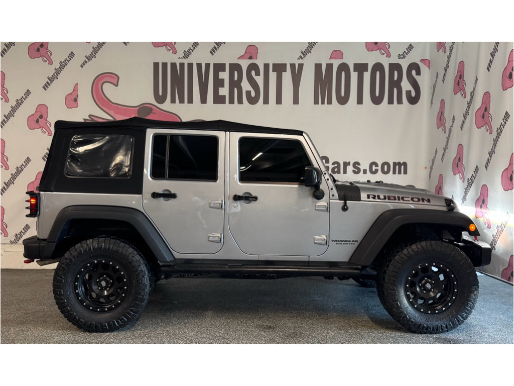 Used 2017 Jeep Wrangler Unlimited Rubicon AWD/4WD image 9